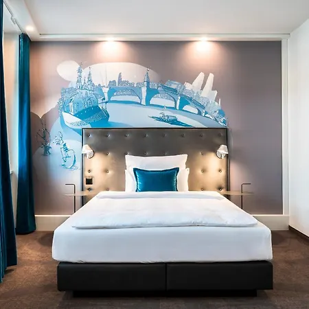 Hotel One