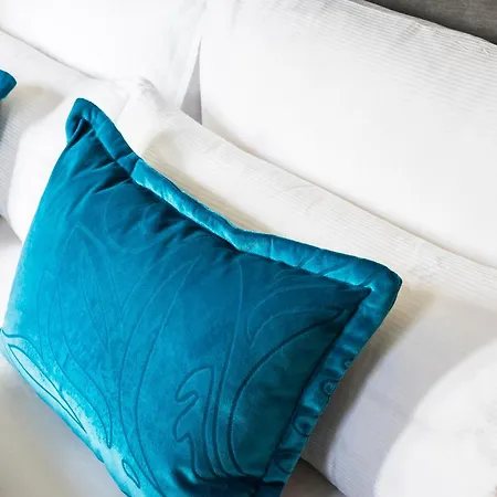 Hotel One 3*