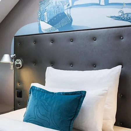Hotel One