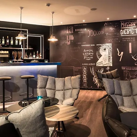Hotell One 3*